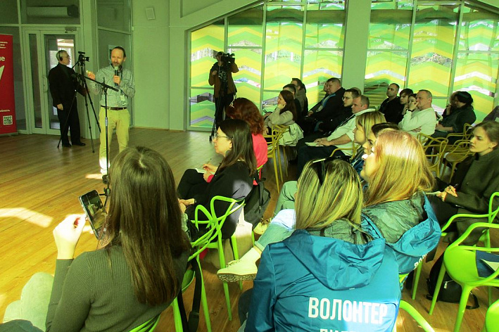 Впервые в Сосновом Бору прошла конференция НКО и волонтеров «Город смыслов»